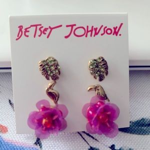 Betsy Johnson The jungle flower set